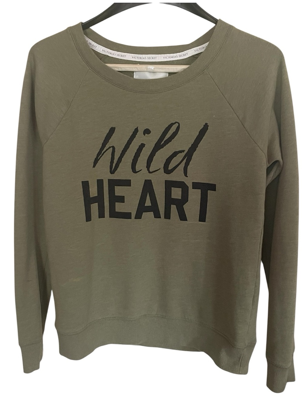 Victoria’s Secret Wild Heart 2014 Y2K Wide Neck Olive Sweatshirt Pullover M